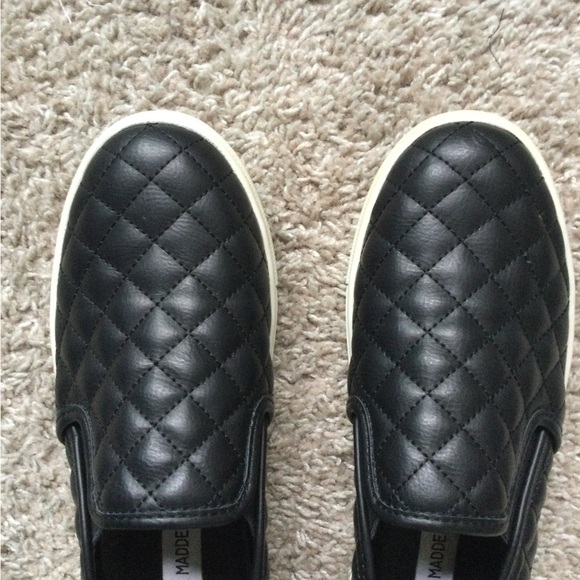 🔥🔥HOST PIC🔥🔥Steve Madden Quilted Loafers - Picture 3 of 11